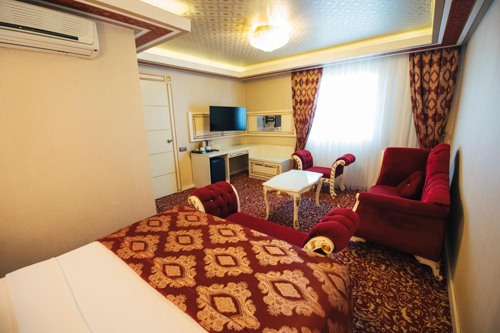 Royal Mersin Otel Exterior foto